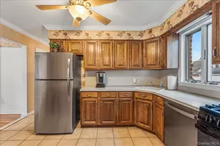 38 7th St, New Hyde Park, NY 11040 - Photo 9