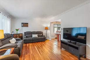 38 7th St, New Hyde Park, NY 11040 - Photo 3