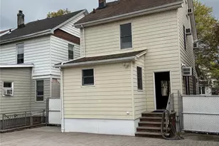89-21 Aubrey Ave, Glendale, NY 11385 - Photo 5