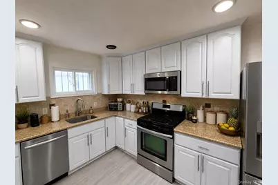 12823 Van Wyck Expressway, Jamaica, NY 11436 - Photo 5