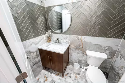 630 Wall St, West Hempstead, NY 11552 - Photo 37