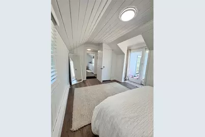 134B Montauk Highway # B Cottage, Westhampton, NY 11977 - Photo 13