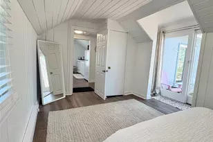 134 B Montauk Hwy, Westhampton, NY 11977 - Photo 13