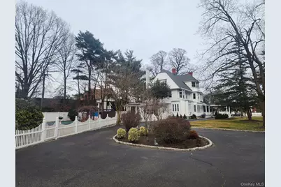129 Hilton Avenue, Hempstead, NY 11550 - Photo 3