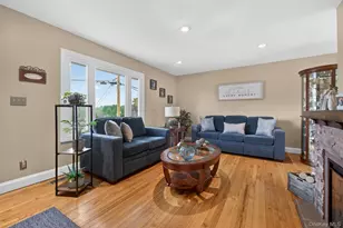 83 Riverview Dr, Fishkill, NY 12524 - Photo 5