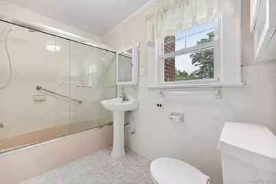 1235 Post Road, Scarsdale, NY 10583 - Photo 19