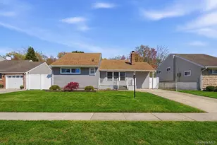 27 Jane Dr, North Babylon, NY 11703 - Photo 15