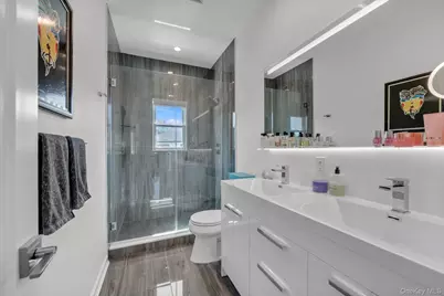 41 Patience Lane, Westbury, NY 11590 - Photo 17