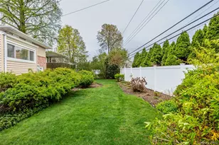 25 Hollywood Dr, Plainview, NY 11803 - Photo 25