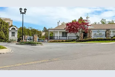 242-37 Oak Park Drive #B, Douglaston, NY 11362 - Photo 3