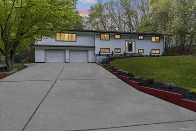56 McArthur Lane, Smithtown, NY 11787 - Photo 9