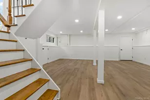 56 McArthur Ln, Smithtown, NY 11787 - Photo 21