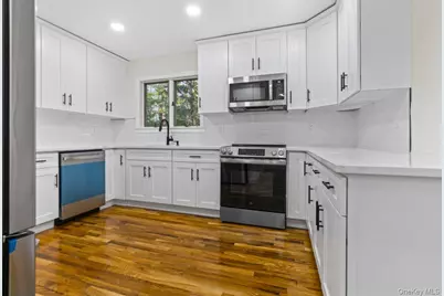 56 McArthur Lane, Smithtown, NY 11787 - Photo 7