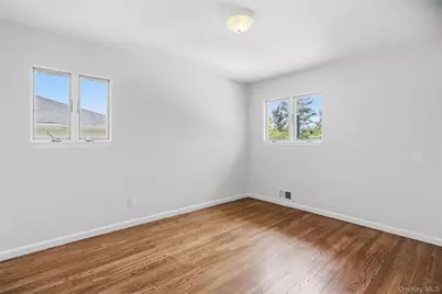 183 N Marginal Road, Jericho, NY 11753 - Photo 19