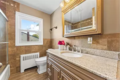 44 Bruce Lane, Westbury, NY 11590 - Photo 17