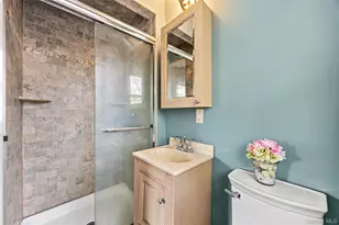 44 Bruce Ln, Westbury, NY 11590 - Photo 19