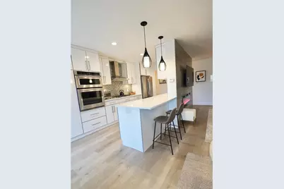 50 Hillpark Avenue #3E, Great Neck, NY 11021 - Photo 27