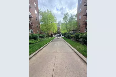 4455 Kissena Boulevard #5E, Flushing, NY 11355 - Photo 15