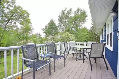 124 Cherrywood Drive, Fishkill, NY 12524 - Photo 15