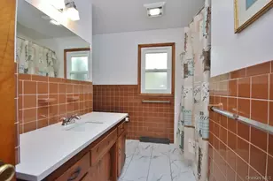 124 Cherrywood Dr, Fishkill, NY 12524 - Photo 17