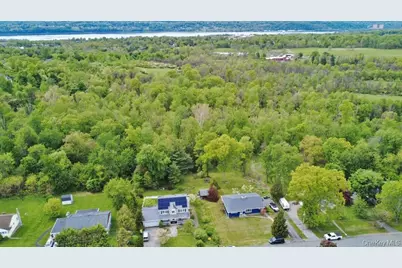 124 Cherrywood Drive, Fishkill, NY 12524 - Photo 3