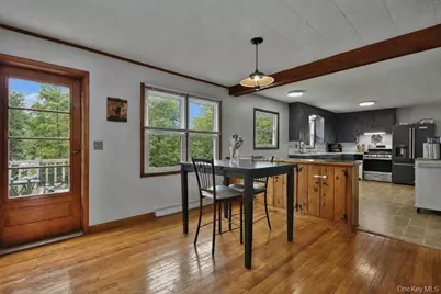 124 Cherrywood Drive, Fishkill, NY 12524 - Photo 9