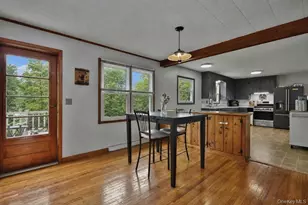 124 Cherrywood Dr, Fishkill, NY 12524 - Photo 9