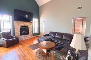 3 Mercedes Ct, Patchogue, NY 11772 - Photo 7