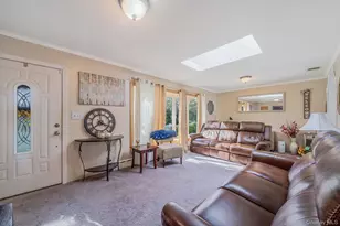 19 Cypress Ln, Shirley, NY 11967 - Photo 3