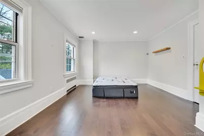 105 Everit Avenue, Hewlett, NY 11557 - Photo 19