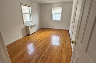 206-19 Richland Ave, Oakland Gardens, NY 11364 - Photo 17