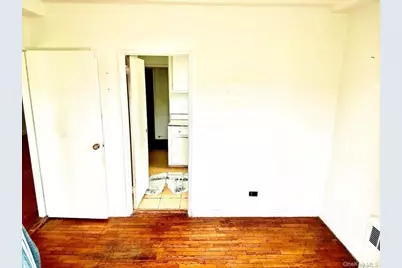 141-05 Pershing Crescent #B7, Briarwood, NY 11435 - Photo 7