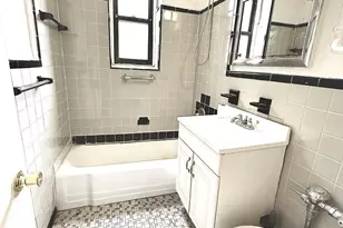 141-05 Pershing Crescent, Briarwood, NY 11435 - Photo 13