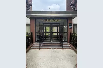 141-05 Pershing Crescent #B7, Briarwood, NY 11435 - Photo 1