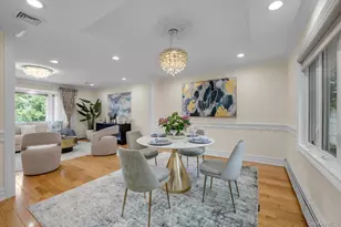 98 Belmont Cir, Syosset, NY 11791 - Photo 7