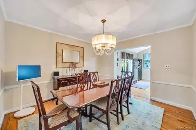 107 Pine Street, Garden City, NY 11530 - Photo 9