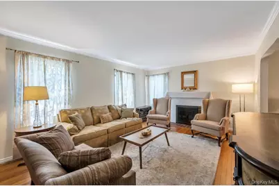 107 Pine Street, Garden City, NY 11530 - Photo 5