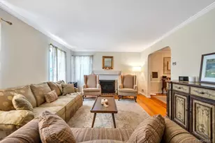 107 Pine St, Garden City, NY 11530 - Photo 7