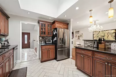 572 Benjamin Road, North Babylon, NY 11703 - Photo 13