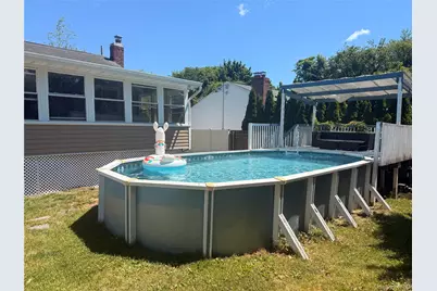 572 Benjamin Road, North Babylon, NY 11703 - Photo 33