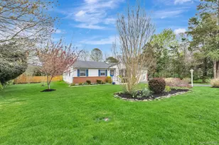 59 Homewood Dr, Hampton Bays, NY 11946 - Photo 11