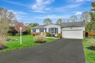 59 Homewood Dr, Hampton Bays, NY 11946 - Photo 13