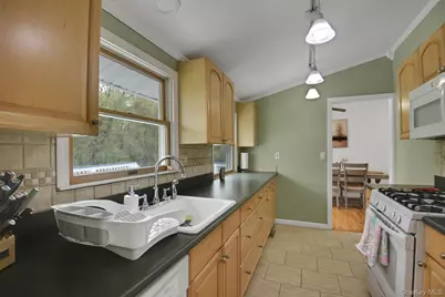 3296 Stony Street, Mohegan Lake, NY 10547 - Photo 19