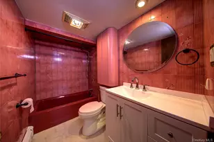 75 Farnum Blvd, Franklin Square, NY 11010 - Photo 13