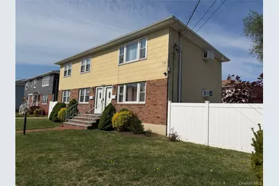 75 Farnum Boulevard #1, Franklin Square, NY 11010 - Photo 15