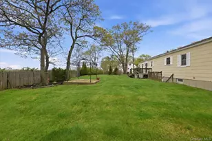 258 Oakland Ave, Miller Place, NY 11764 - Photo 25