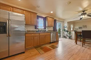 258 Oakland Ave, Miller Place, NY 11764 - Photo 13
