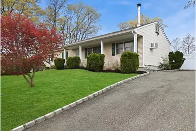 258 Oakland Avenue, Miller Place, NY 11764 - Photo 3
