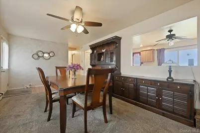 258 Oakland Avenue, Miller Place, NY 11764 - Photo 7