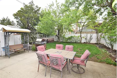 8217 263rd Street, Glen Oaks, NY 11004 - Photo 25